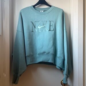 NWT Nike Women's Teal Crewneck